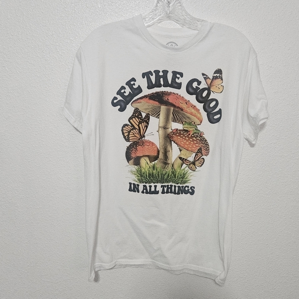 DOM graphic tee shirt